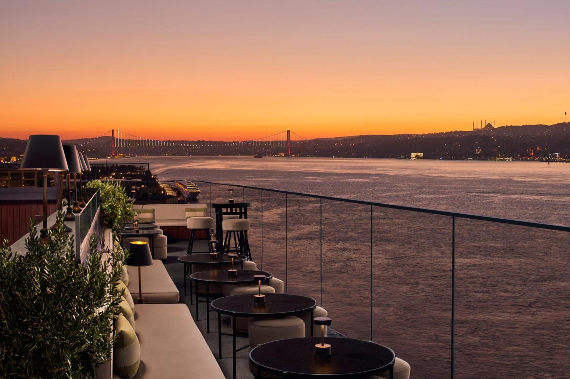 Jw Marriott Istanbul Bosphorus Hotel Buitenkant foto
